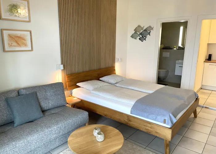 Azzurro By Fewotessin *