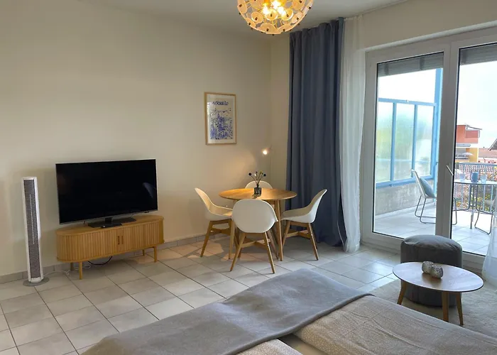 Azzurro By Fewotessin Apartamento Minusio