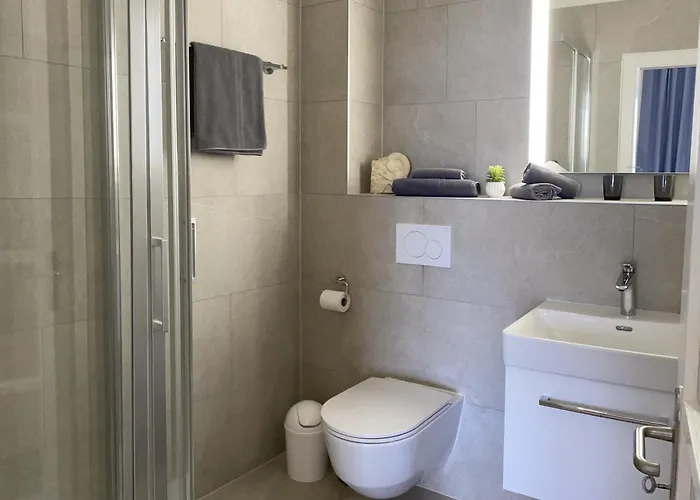 Azzurro By Fewotessin Minusio